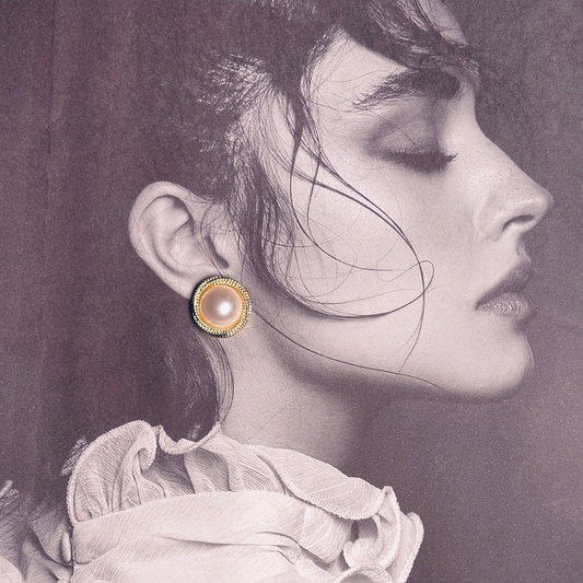 Royal Radiance Pearl Studs Earring